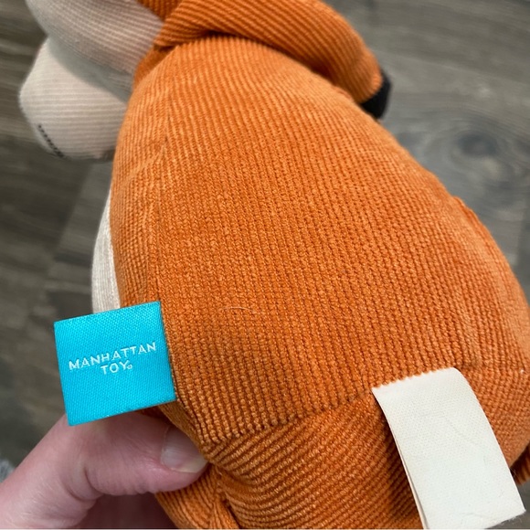 Manhattan Toys stuffed animal fox plushie - Picture 5 of 5